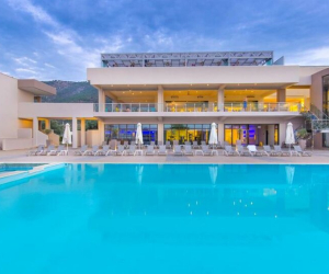 Alea Hotel&Suites  