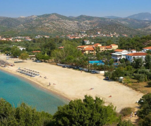 Kamari Beach