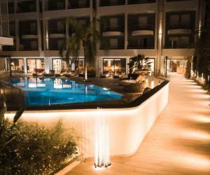 Flisvos Royal Hotel & Suites
