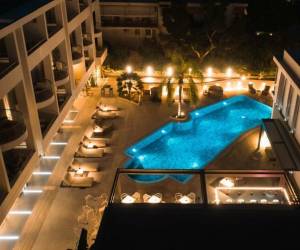 Flisvos Royal Hotel & Suites