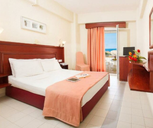 Xenios Loutra Beach