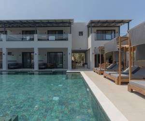 Alora Luxury Suites